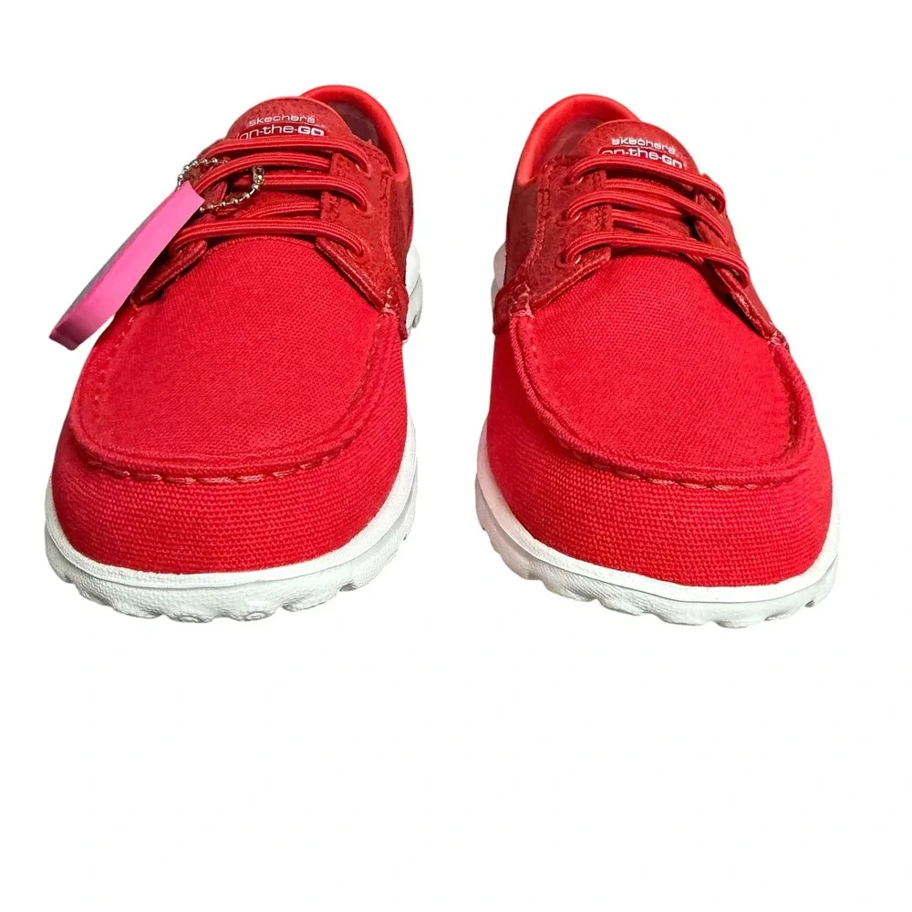 Skechers On-the-Go Flex Red Canvas Loafers Boat Shoes Women's Size 8 NWT